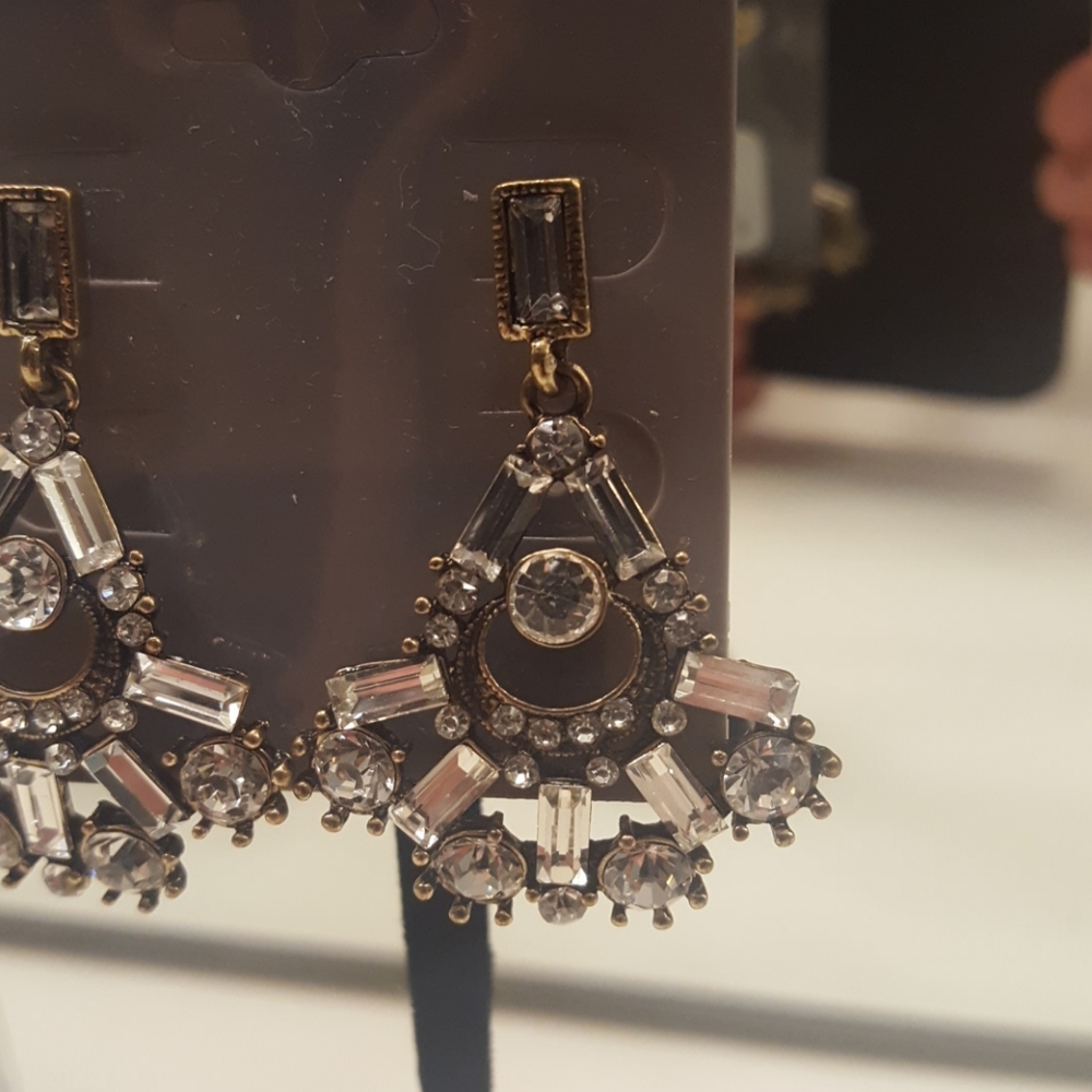 πHPπ JULES SMITH SONIA CHANDELIER EARRINGS NEIMAN MARC - Picture 2 of 4